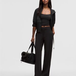 Lululemon Groove High-Rise Wide-Leg Pant, Size 6 Short